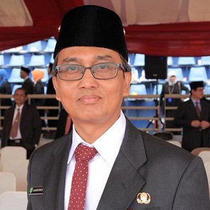 Ir. Ujang Rachmad, M.Si