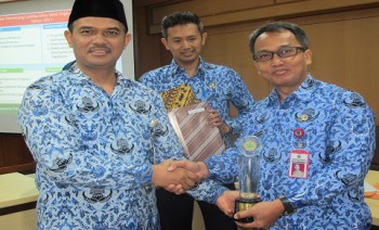 Web Disbun Juara Satu Nasional